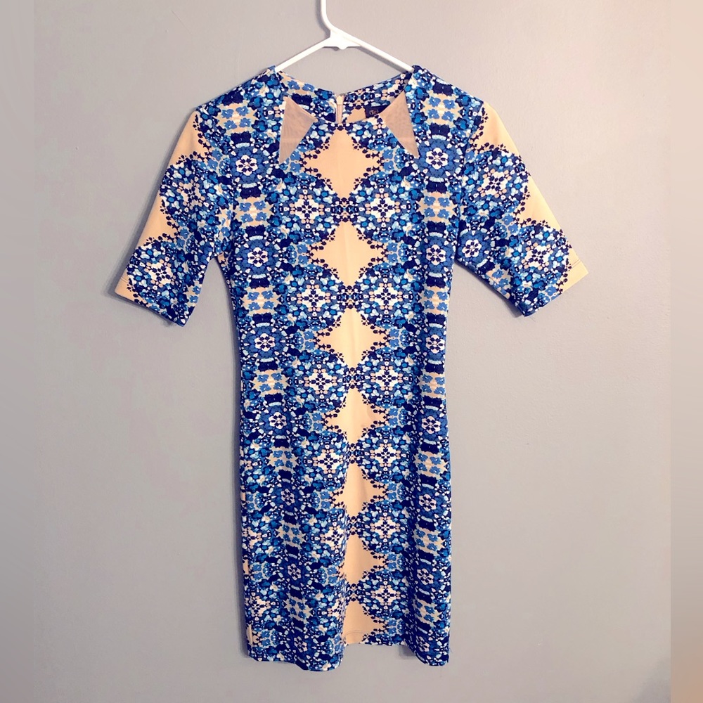 Just Taylor size 2 floral dress